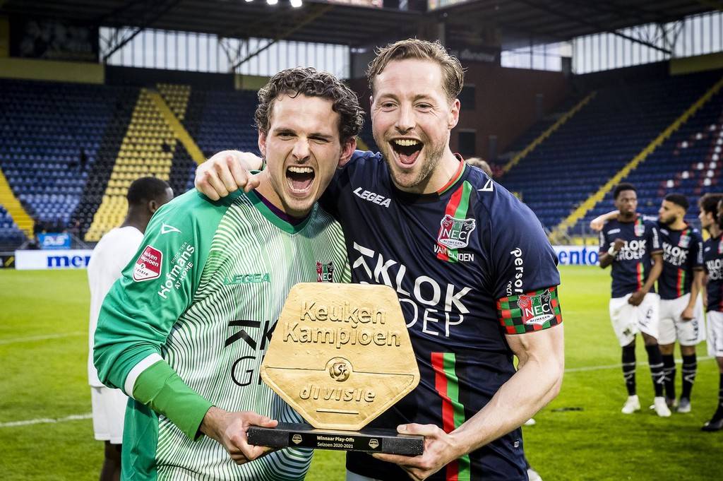 门追逐的焦 门追逐的焦