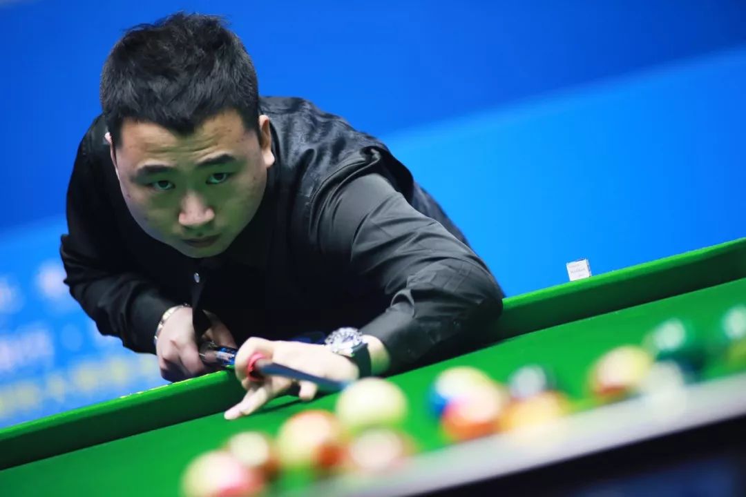 因地制宜地 因地制宜地