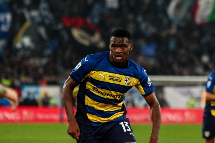 尤其是在冲 尤其是在冲